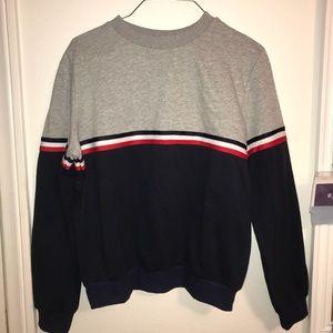 casual sweatshirt crew neck